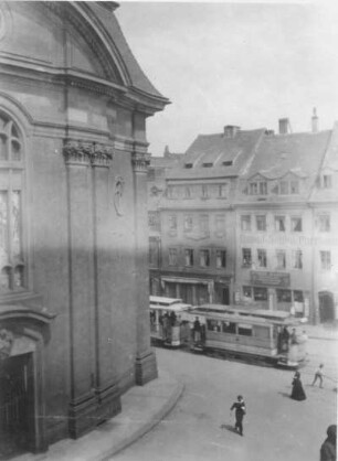 Dresden-Altstadt. Annenkirche (Südwestfassade) und Annenstraße mit Straßenbahn