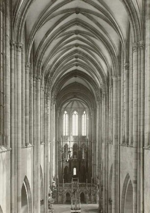 Magdeburg, Dom St. Mauritius und St. Katharina, Innenaufnahme, Langhaus : Blick von der Orgelempore nach Osten in das Langhaus