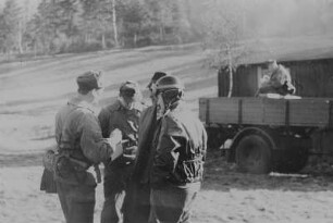 Übung der Kampfgruppen des Eisenwerks Erla : Übung der Kampfgruppen des Eisenwerks Erla