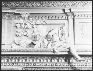 Berlin, Schloss, Prinzeß Marie- Kammer, R.: 846, Skulptur eines Sklaven von Andreas Schlüter.