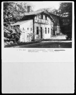 Schloss Dreilinden