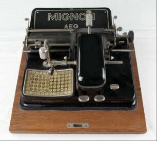 Schreibmaschine "Mignon 4"