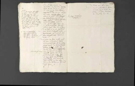 Schriftwechsel zwischen Pfalzgraf Wolfgang und Herzog Christoph von Württemberg bezüglich der von Herzog Albrecht V. von Bayern aufgenommenen Gerüchte, der Pfalzgraf plane den Verkauf einiger Ämter des Herzogtums Neuburg.