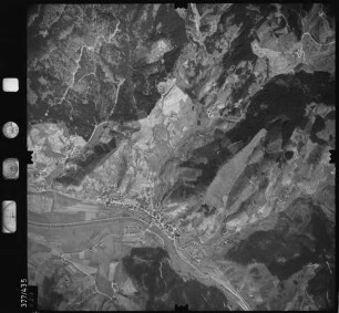 Luftbild: Film 24 Bildnr. 681