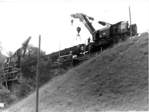 Rot am See Brettachbrücke Baustelle Kranwagen Einschieben Überbau