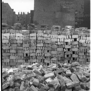 Negativ: Ruine, Steinmetzstraße 44-50, 1952