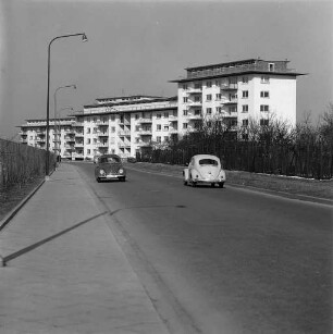 Baufertigstellung von Eigentumswohnungen der Sparkassen-Wohnbau Baden Pfalz GmbH in der Kußmaulstraße 56 - 62.