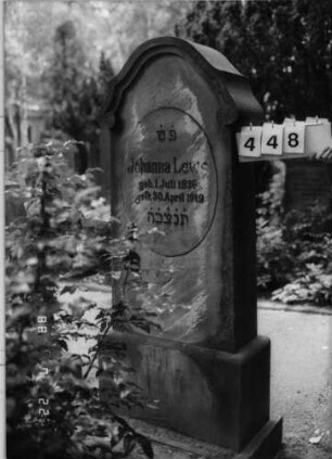 Grabstein 448