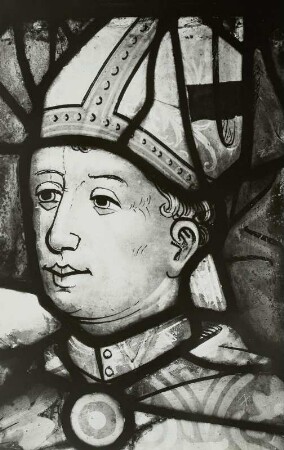 Sitzender Bischof