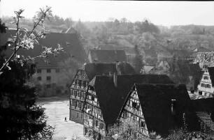 Maulbronn: Wirtschaftshof des Klosters mit Fachwerkhäusern von oben