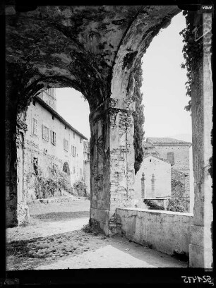 An der alten Kapelle in Morcote
