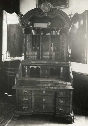 Schreibschrank (offen; 1720-1730). Moritzburg, Amtsturm, 1. Etage, Schlafzimmer