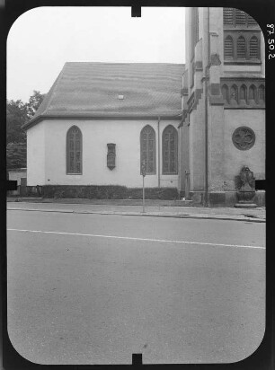 Gera. Trinitatiskirche (1609-1611; Turmbau 1899; F. Köberlein). Teilansicht von Nordost