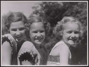 Gruppenportait von drei Mädchen