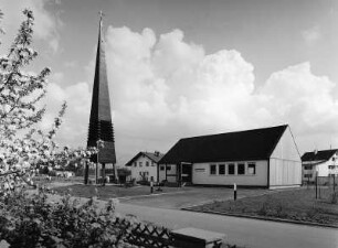 Blaichach im bayr. Allgäu, Evang. Kirche mit Glockenturm 1969/1970