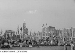 Blick auf die Messehalle der Volksrepublik China
