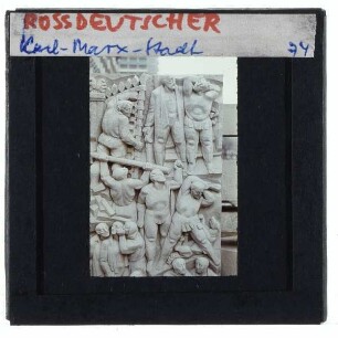 Chemnitz, Roßdeutscher, Lob des Revolutionärs : Figurengruppe Männer
