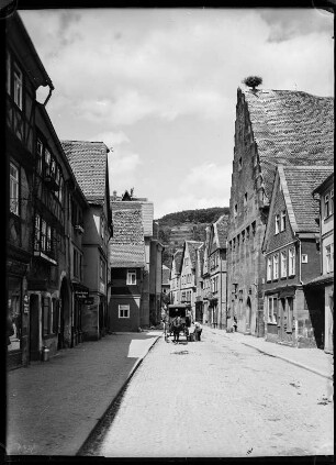 Büdingen. Straßenbild mit altem Rathaus