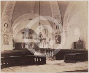 Langhaus mit Orgel der Mauritiuskirche Breslau