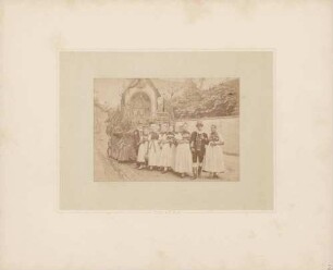 Trachtengruppe beim Umzug zur Silbernen Hochzeit (?) von Großherzog Friedrich I. von Baden und Großherzogin Luise
