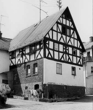 Bischoffen, Sandbergstraße 20