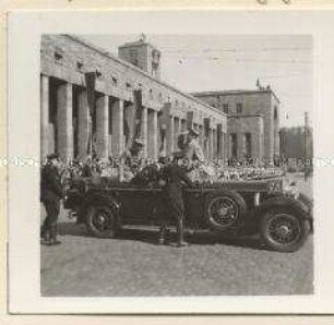 Stuttgart, Am Bahnhof, April 1938