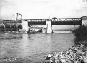 Baustelle Wehr Wieblingen, Montage Wehrsteg