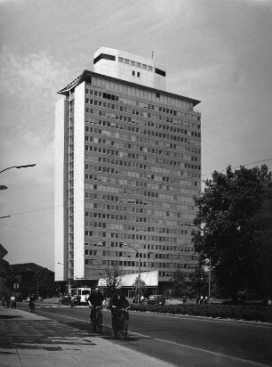 Ludwigshafen am Rhein. Hochhaus der BASF (1954-1957)