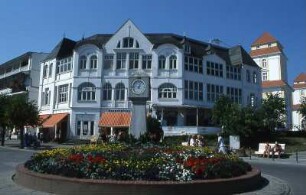 Insel Rügen - Häuser in Binz : Häuser in Binz auf der Insel Rügen. Aufgenommen 2001