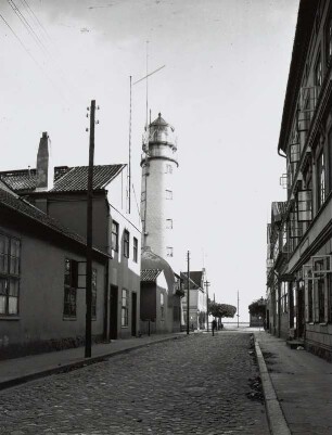 Pillau (Baltijsk), Predigerstraße. Blick zum Leuchtturm (1831)