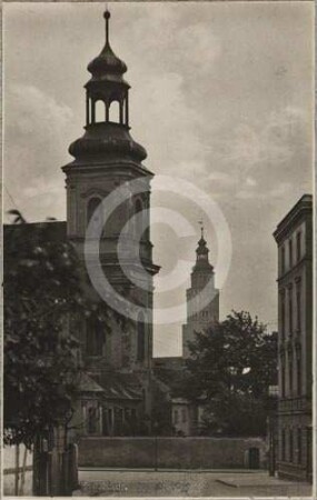 Türme der Kloster- und katholischen Pfarrkirche Fraustadt von NW