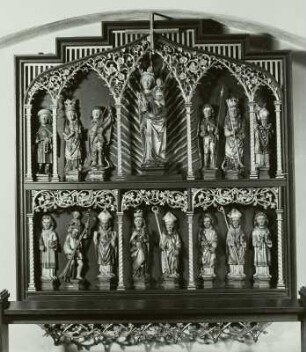 Hängealtar mit den 14 Nothelfern und Madonna : Dingelstädt (Eichsfeld)