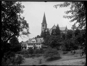Fischerbach Ortsbild mit katholischer Kirche