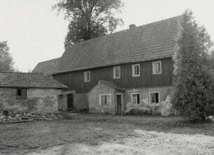 Medingen. Gehöft, Rosenthal 15 (Anfang 19. Jahrhundert und später). Hofansicht des ehemaligen Wohnstallhauses