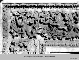 Porta dei Canonici : Ornamentiertes Gewände von Portal und Tympanon