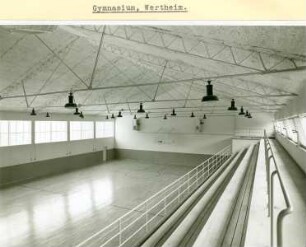 Gymnasium Sporthalle, ohne Datum