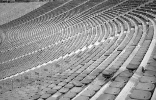 München: Sitzreihen des Olympiastadions