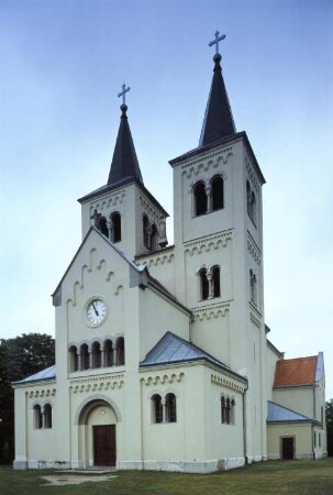 Katholische Pfarrkirche Mariä Himmelfahrt, Bény, Slowakei