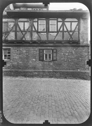 Wasungen, Schulgasse 2. Weyenhof (1630-1632). Straßenansicht