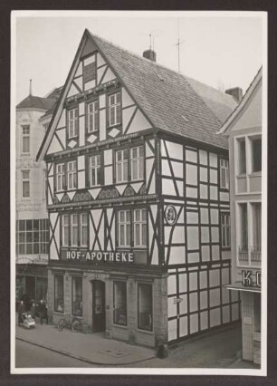 Hof-Apotheke. Detmold. Lange Straße