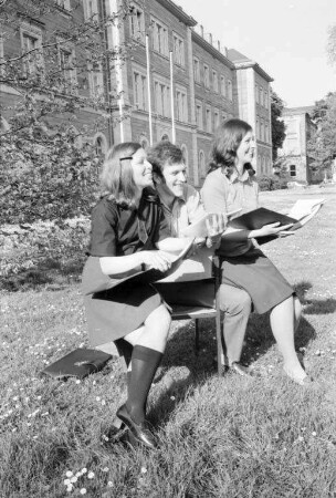 Überbelegung der Pädagogischen Hochschule Karlsruhe