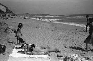 Eforie [Dobrudscha]: Gruppen am Strand