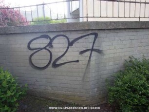 827