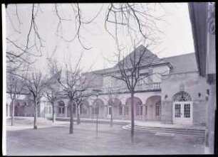 Konzertsaal im Kurhaus, Bad Nauheim: Hofansicht von Westen (siehe auch TBS 215)