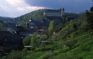 Stolberg - Stadtübersicht mit Schloß : Stadtübersicht mit Schloß. Aufgenommen in der Kleinstadt Stolberg im Harz, ca. 1993