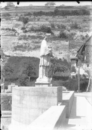 Tauberbrücke (Wolfgangsbrücke) Bad Mergentheim Ansicht der Statue des Brückeneiligen Nepomuk