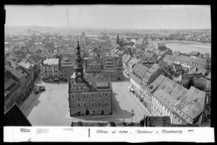 Pirna, Blick auf Rathaus und Marktplatz