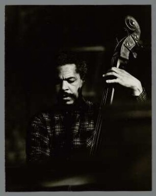 Wilbur Morris : Portrait des Jazz-Bassisten Wilbur Morris beim Jazz Jamboree Warschau 1983