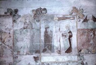Nordwand: Maria und Johannes unter dem Kreuz