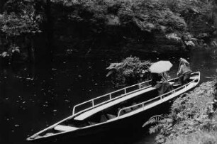 Kahnfahrt an der Oberen Schleuse östlich von Hinterhermsdorf